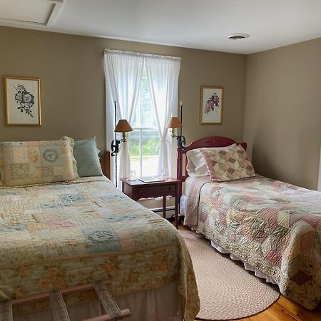 Sylvan Inn Bed & Breakfast Глен-Арбор Экстерьер фото